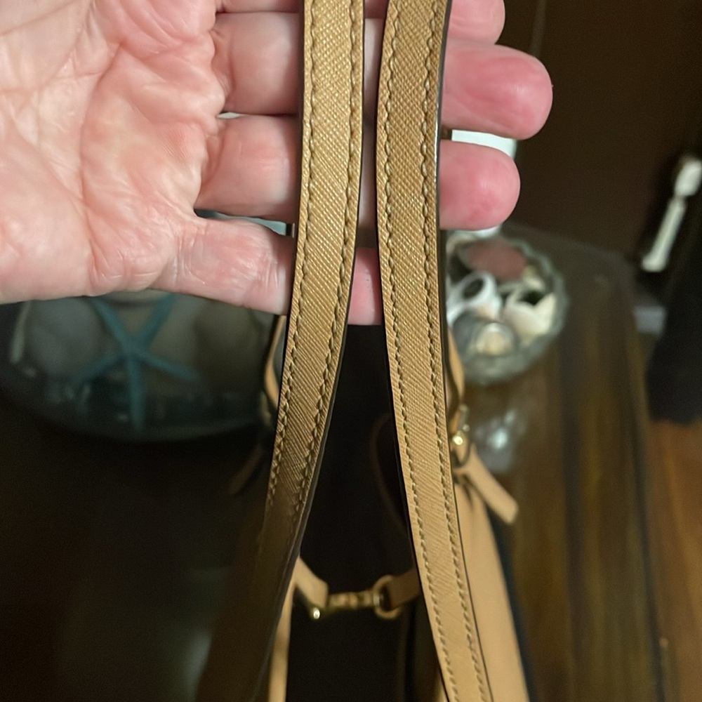 Michael Kors Jet Set Tan and Black Block Tote Bag - Picture 10 of 13